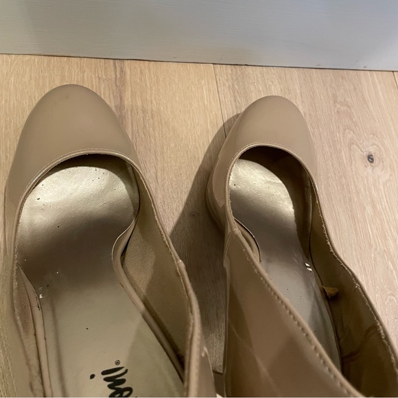 FIONI Nude Pump Platform Heels - Picture 10 of 10
